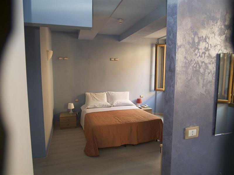 Hotel Astoria Crémone Extérieur photo