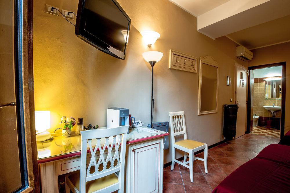 Hotel Astoria Crémone Extérieur photo